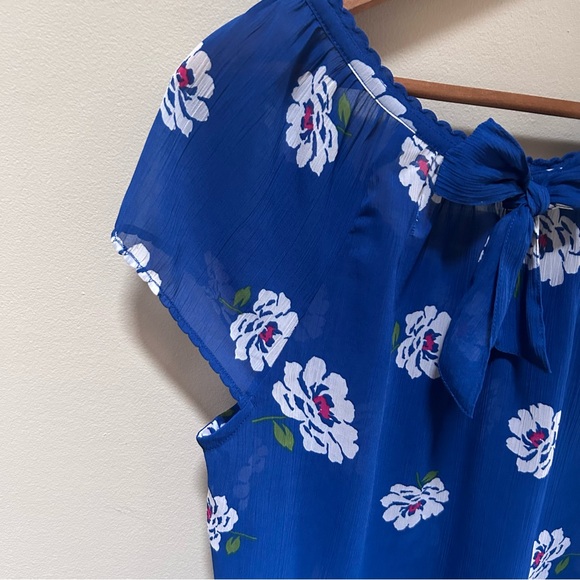 Abercrombie & Fitch~ Blue Floral Sheer Chiffon Tie Bow Ruffle Shirt in Medium - Picture 5 of 12